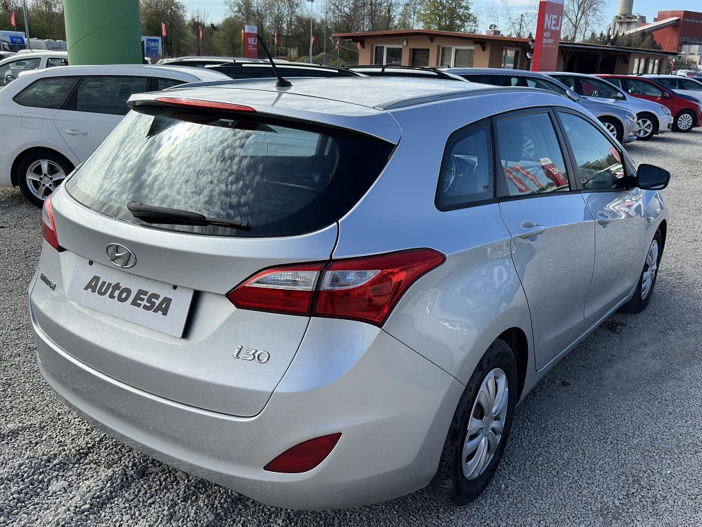 Hyundai I30 1.6i 