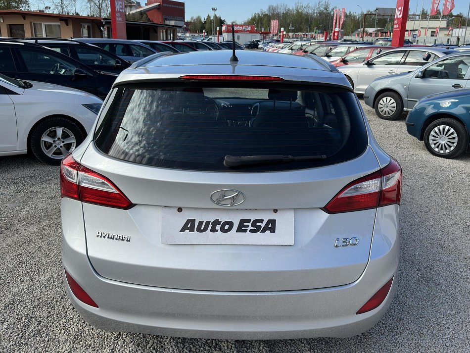 Hyundai I30 1.6i 
