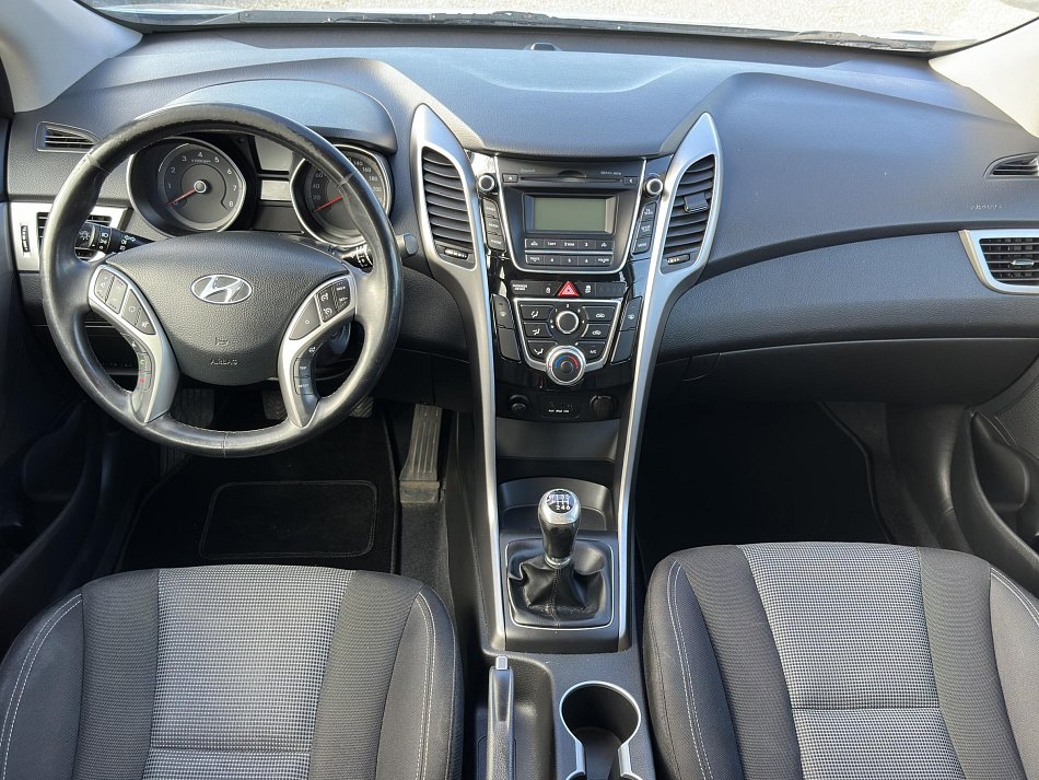 Hyundai I30 1.6i 