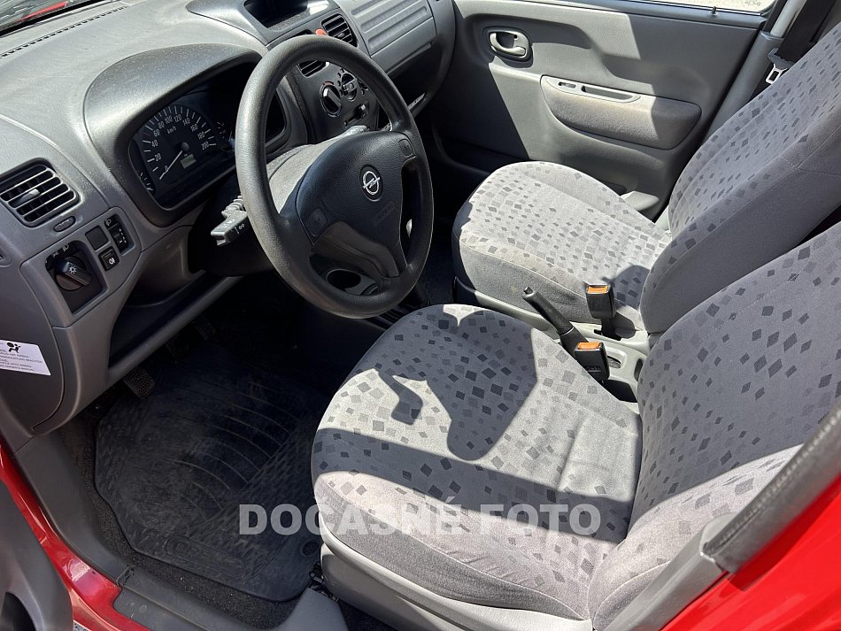 Opel Agila 1.0i 