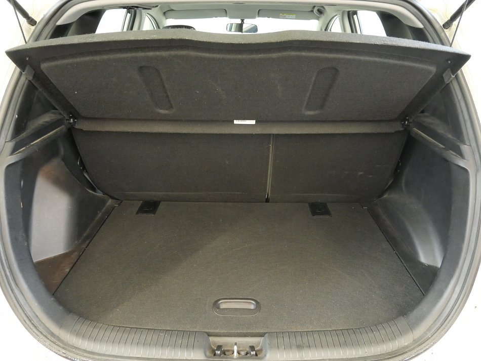 Hyundai Ix20 1.4i 