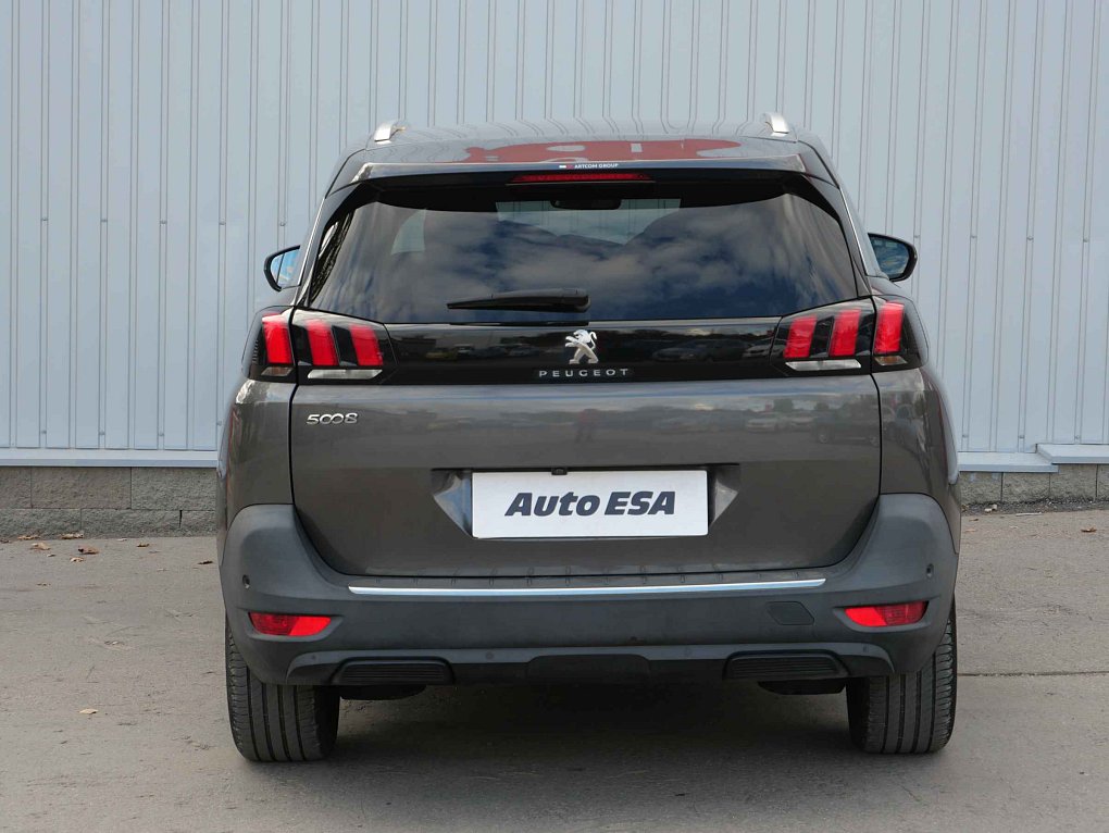 Peugeot 5008 2.0HDi 