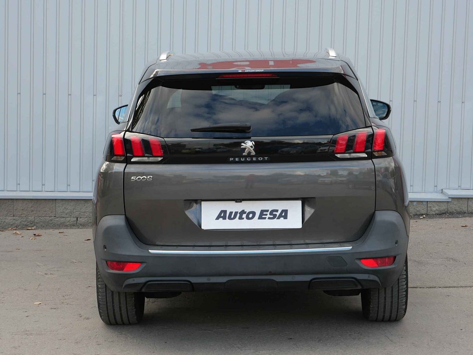 Peugeot 5008 2.0HDi 
