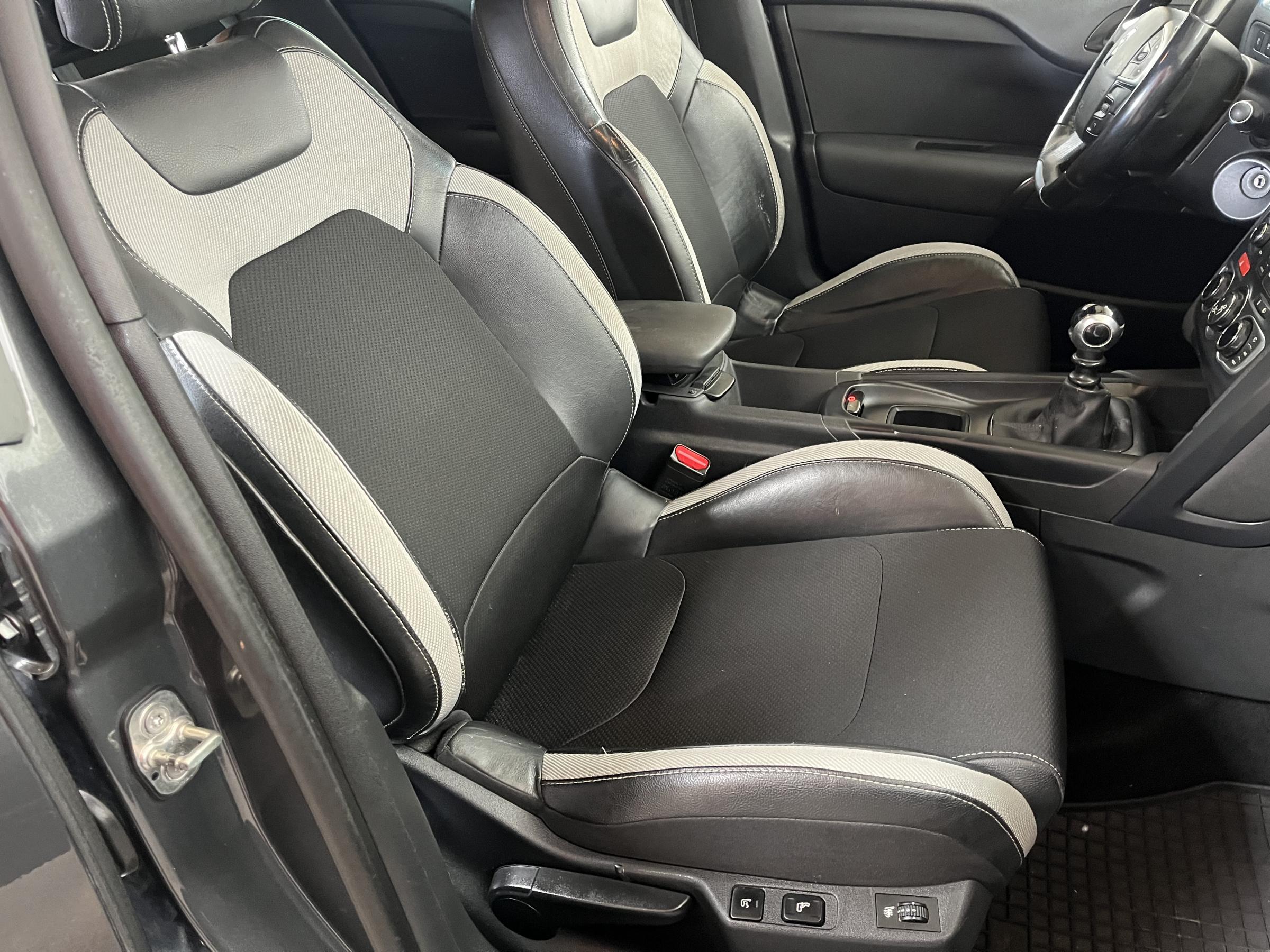 Citroën DS4, 2013 - pohled č. 11