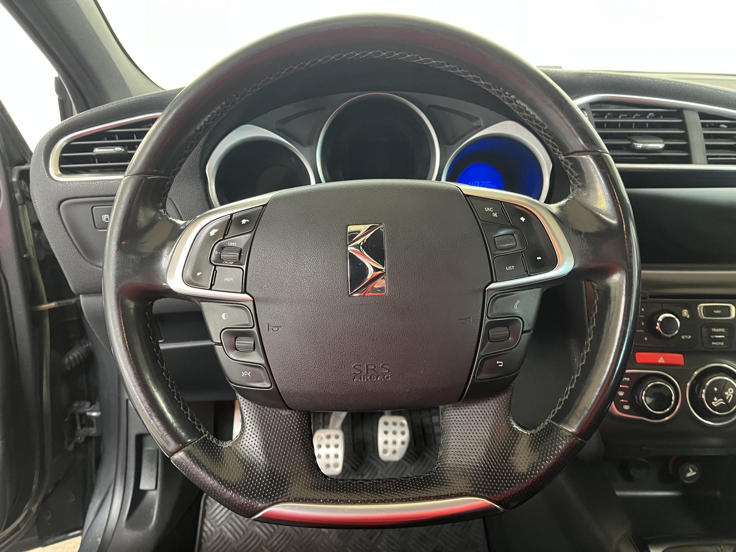 Citroën DS4, 2013 - pohled č. 13