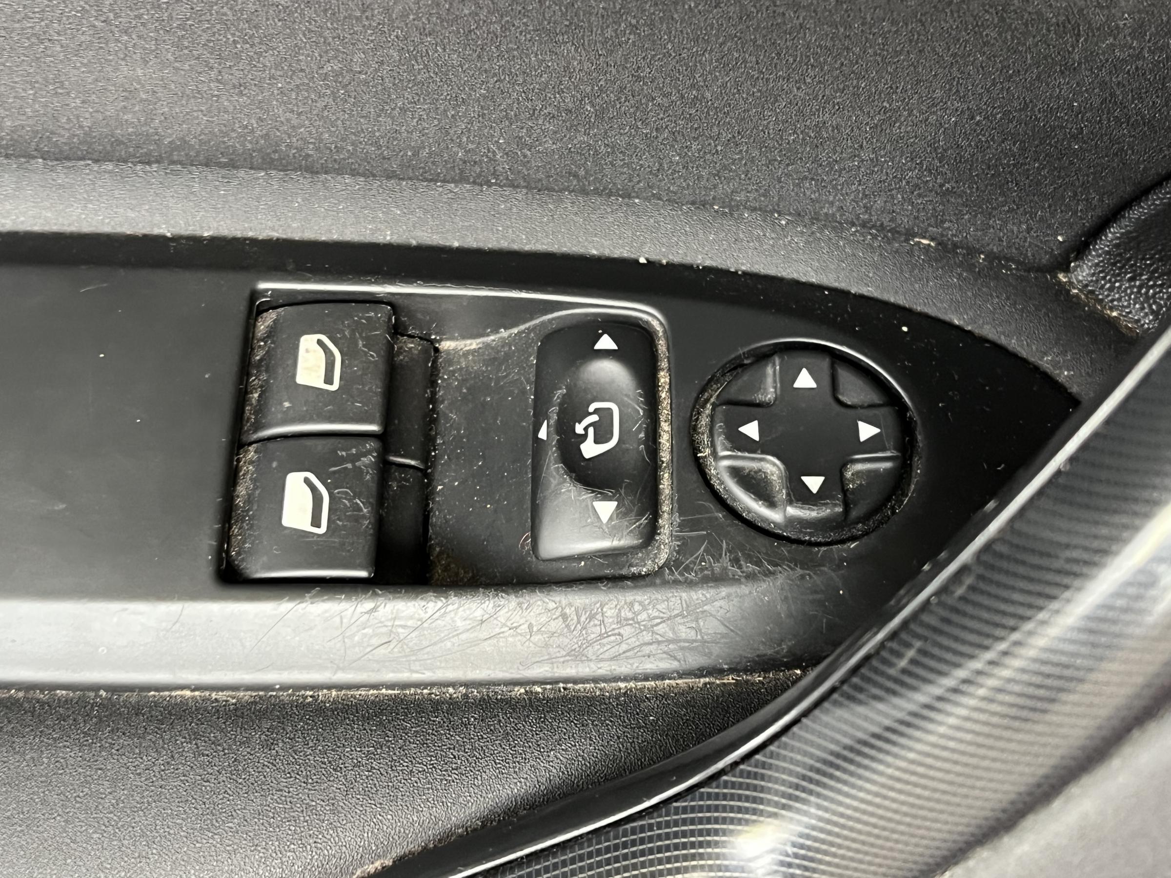 Citroën DS4, 2013 - pohled č. 19