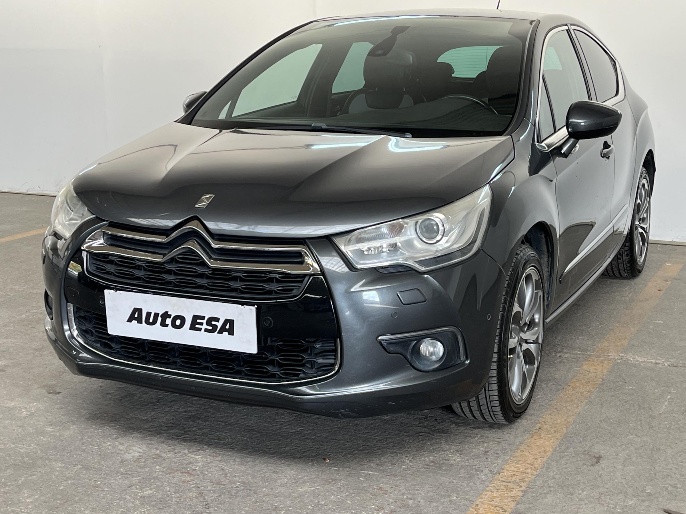 Citroën DS4, 2013 - pohled č. 3