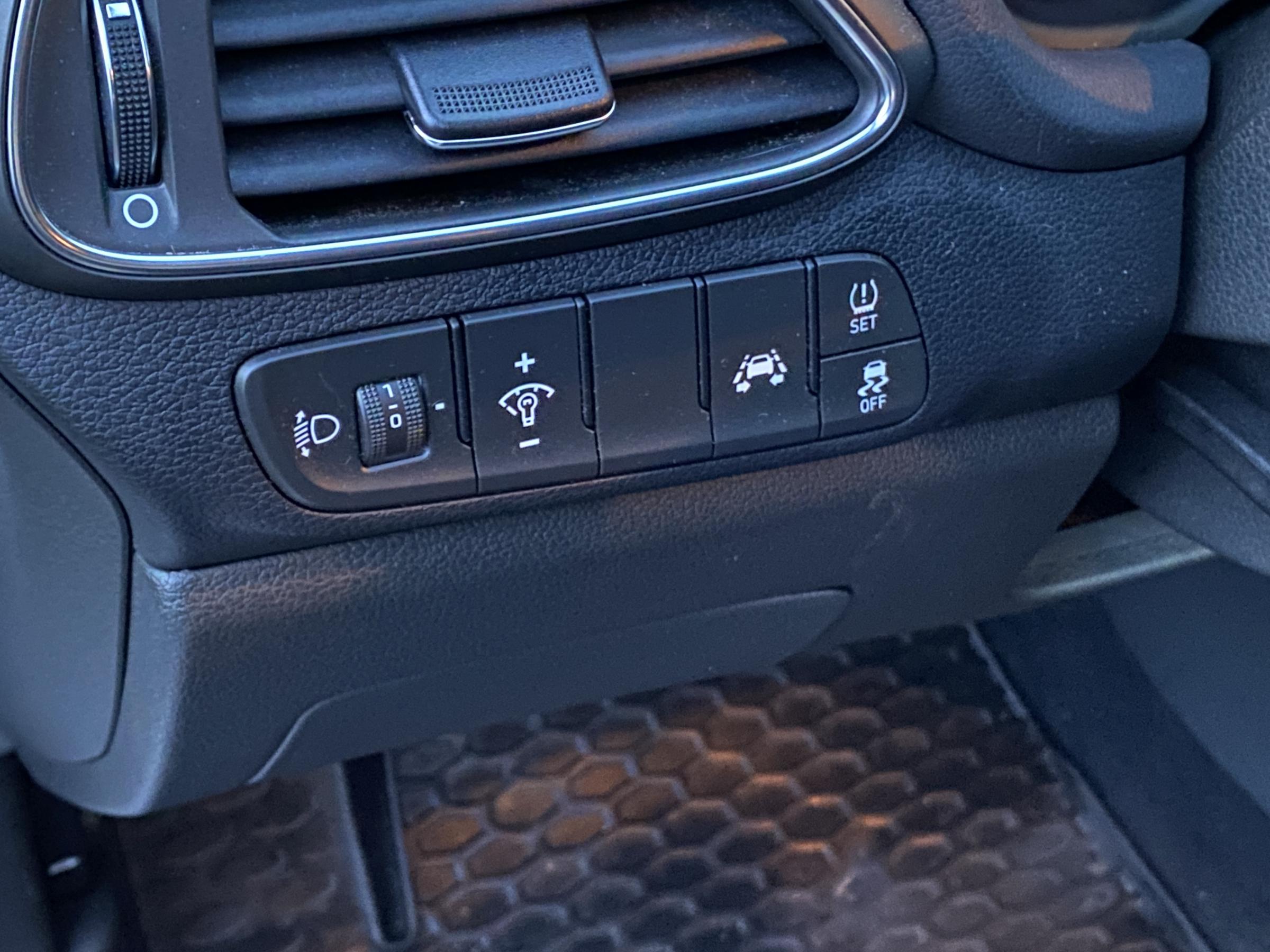 Hyundai i30, 2019 - pohled č. 12