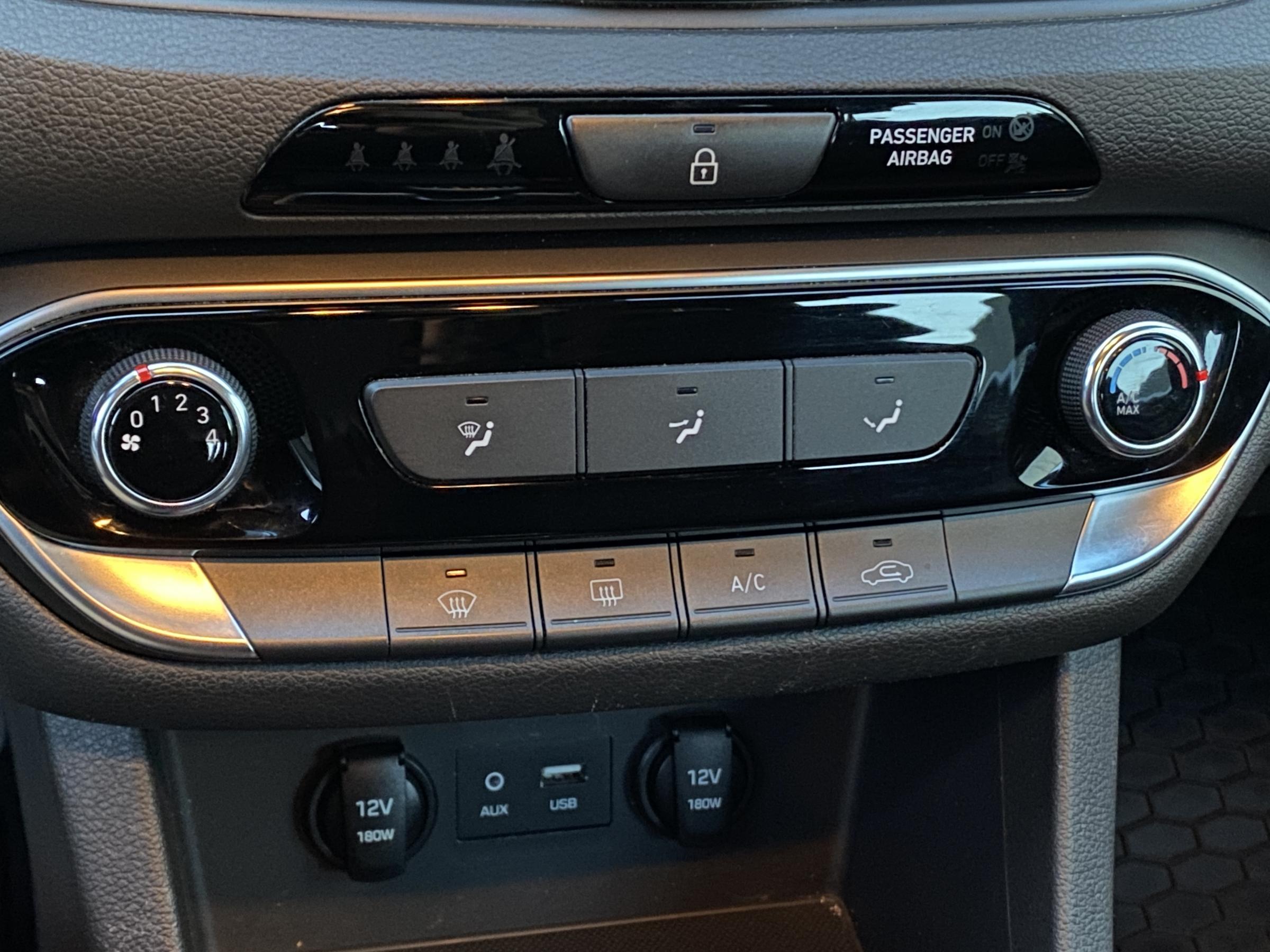 Hyundai i30, 2019 - pohled č. 16