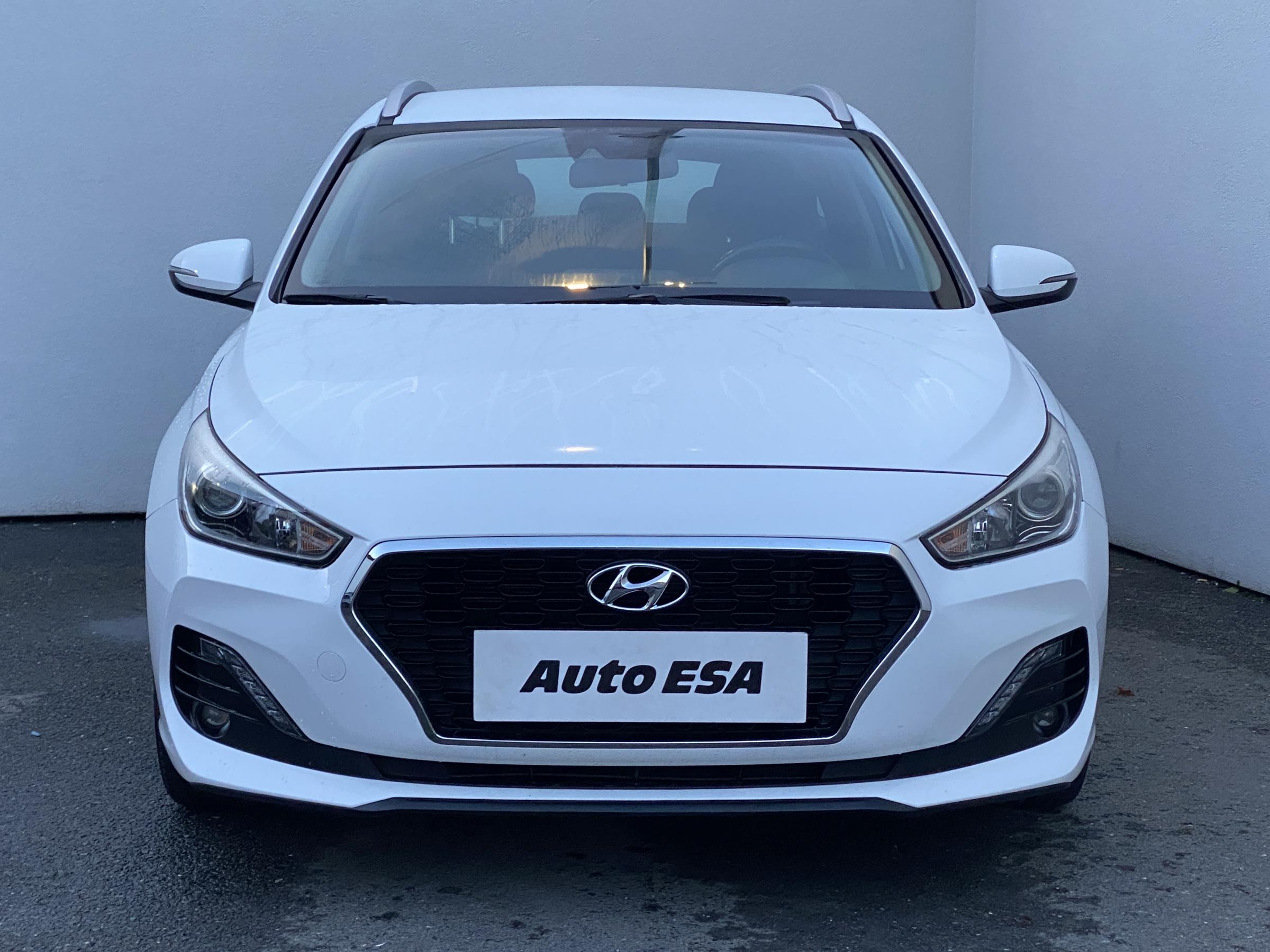 Hyundai i30, 2019 - pohled č. 2