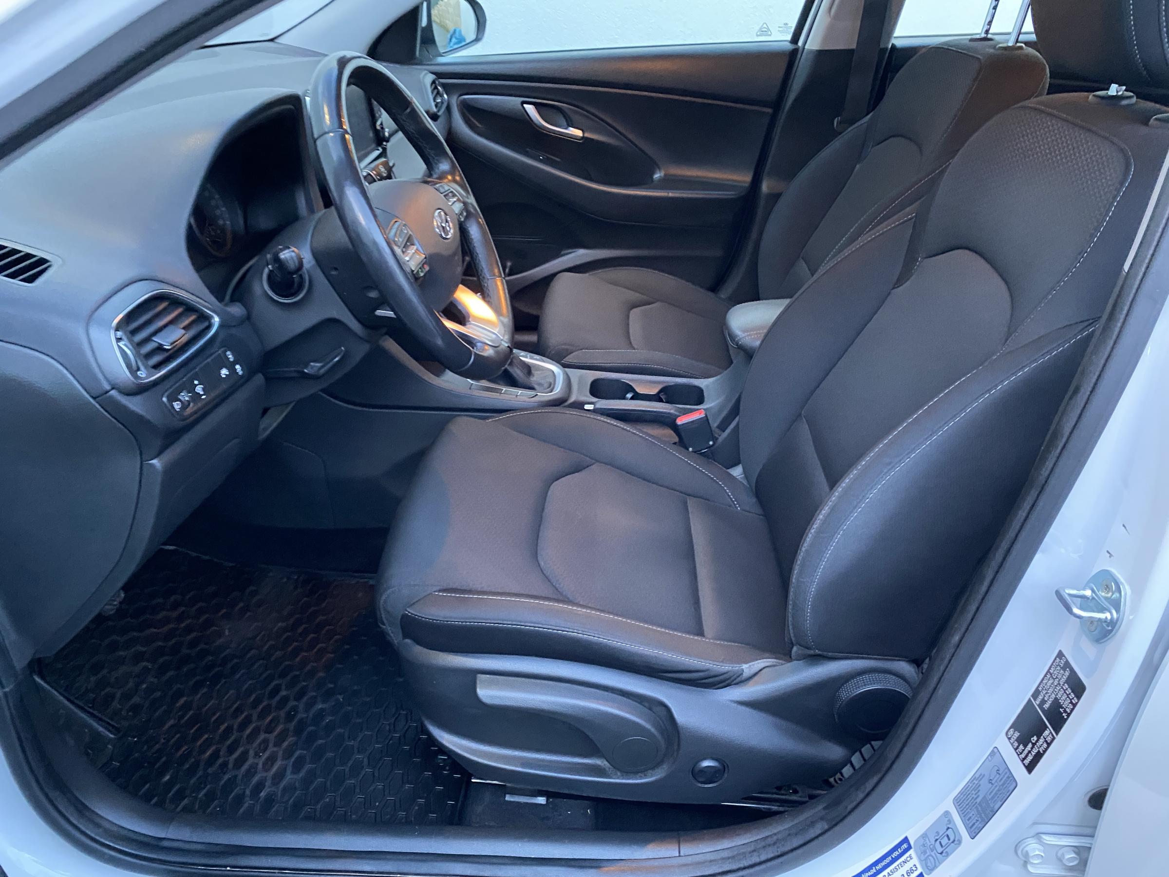 Hyundai i30, 2019 - pohled č. 9