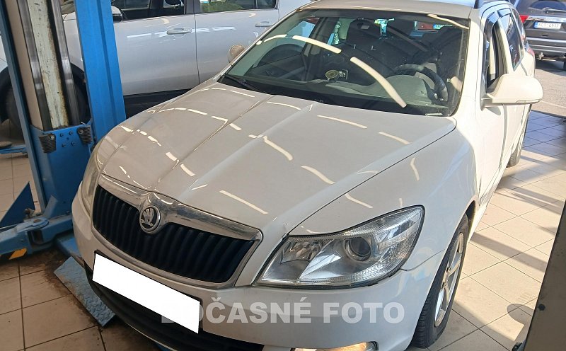 Škoda Octavia II 1.6 TDi Elegance