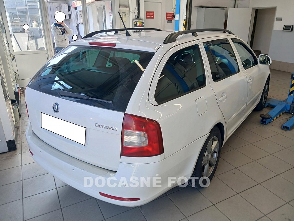 Škoda Octavia II 1.6 TDi Elegance