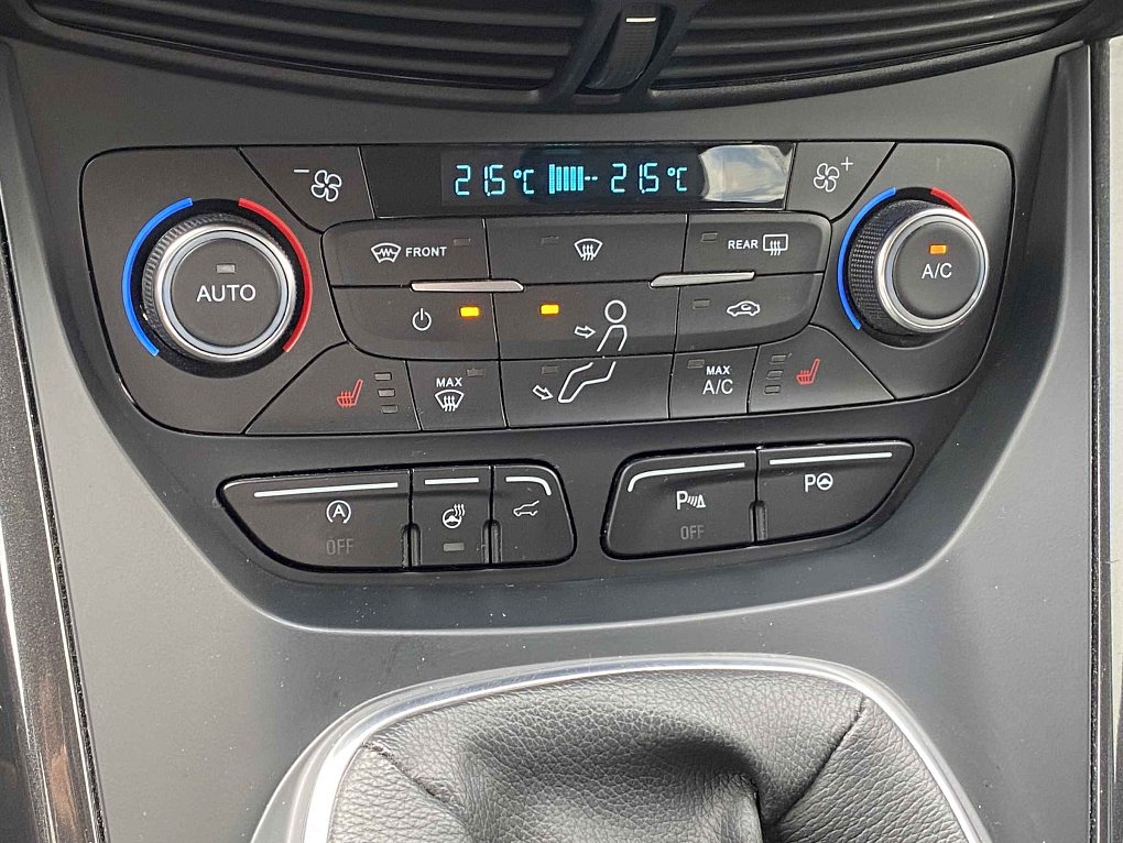 Ford Kuga 1.5 EB Titanium