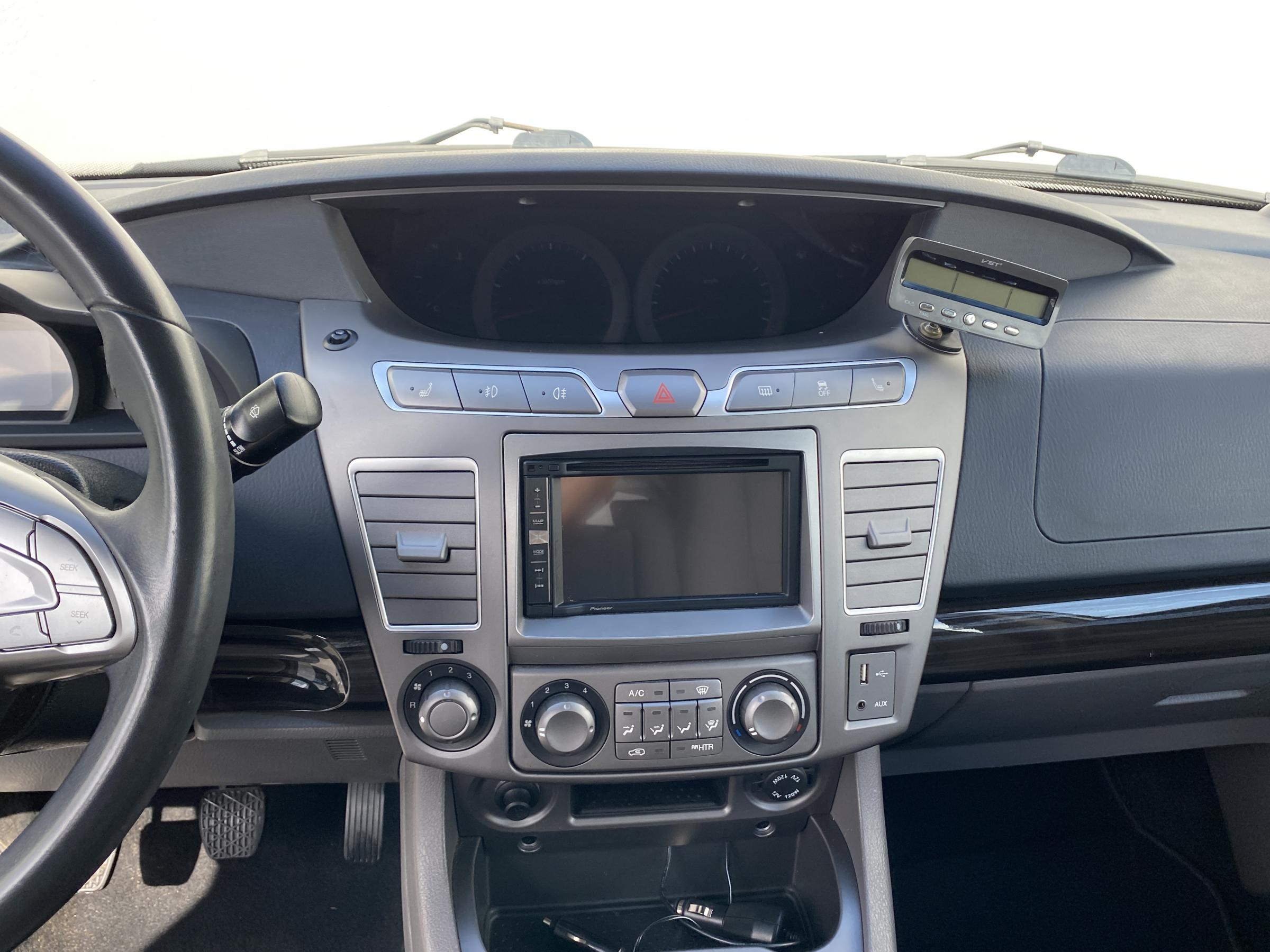 SsangYong Rodius, 2016 - pohled č. 10