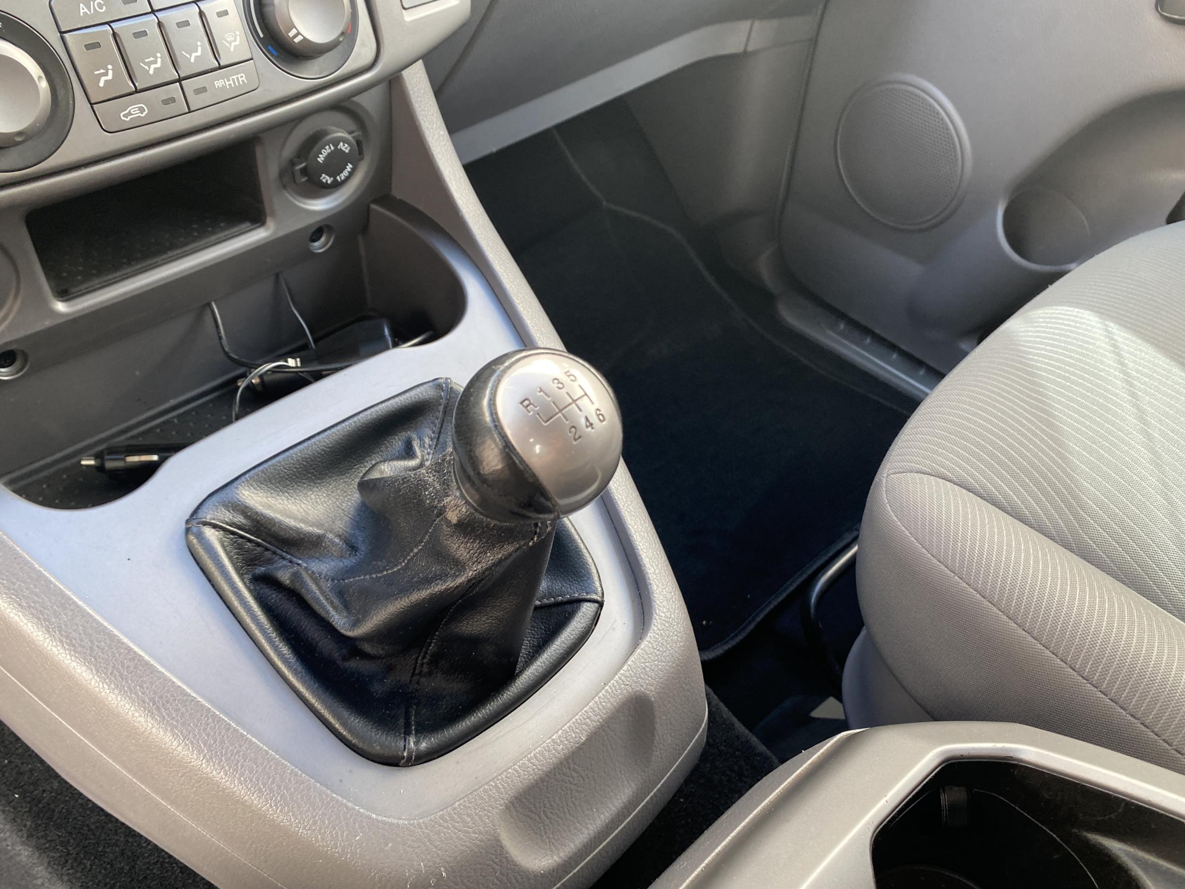 SsangYong Rodius, 2016 - pohled č. 17