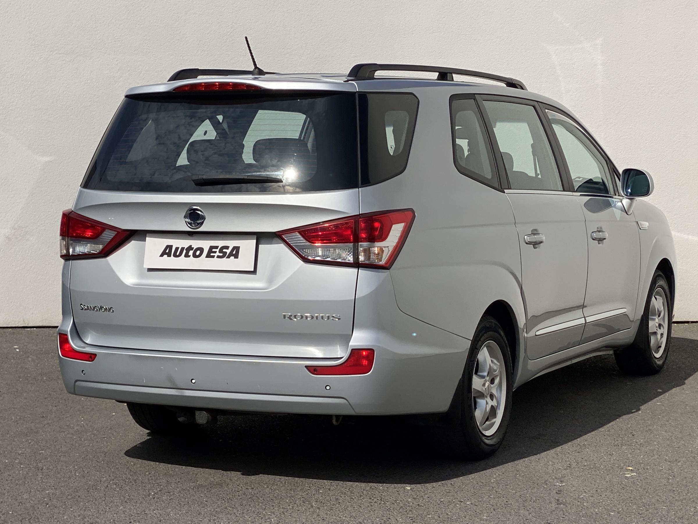 SsangYong Rodius, 2016 - pohled č. 4