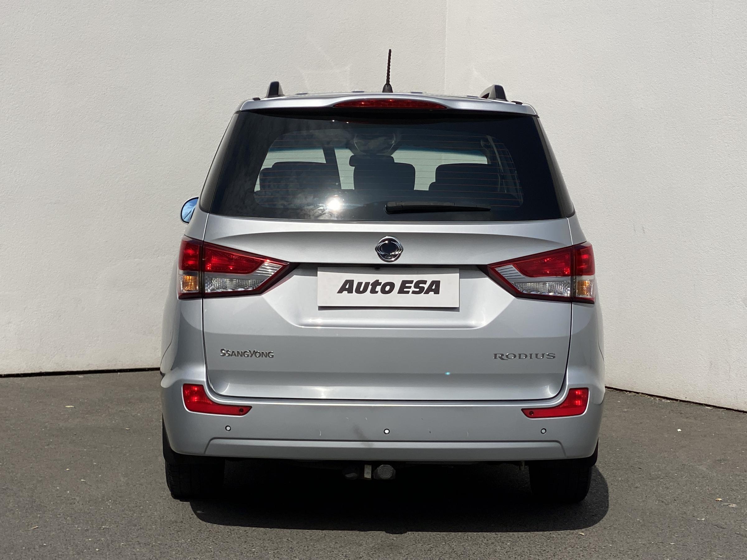 SsangYong Rodius, 2016 - pohled č. 5