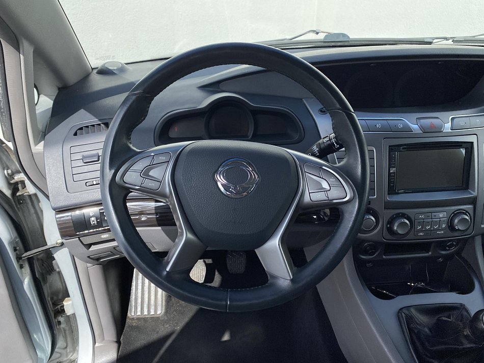 SsangYong Rodius 2.2e-XDi  7míst