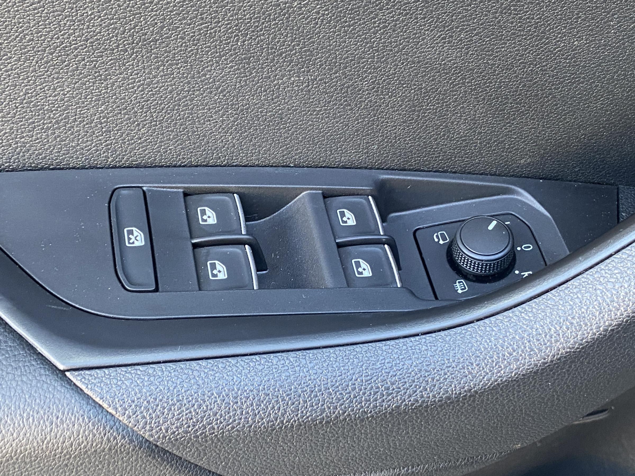 Škoda Karoq, 2017 - pohled č. 12