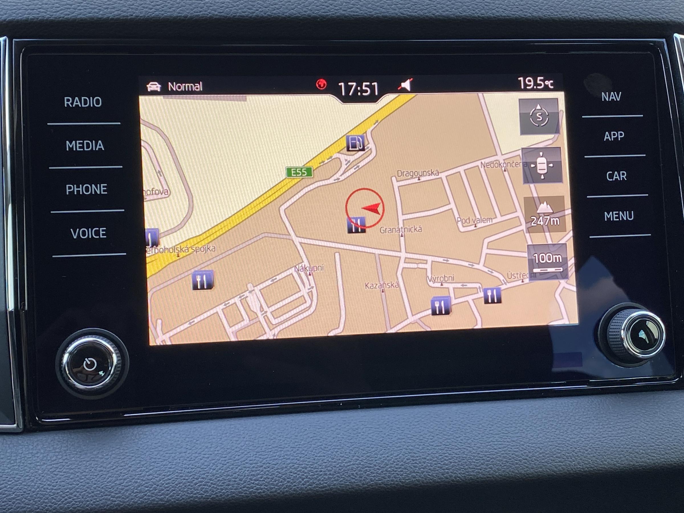 Škoda Karoq, 2017 - pohled č. 18