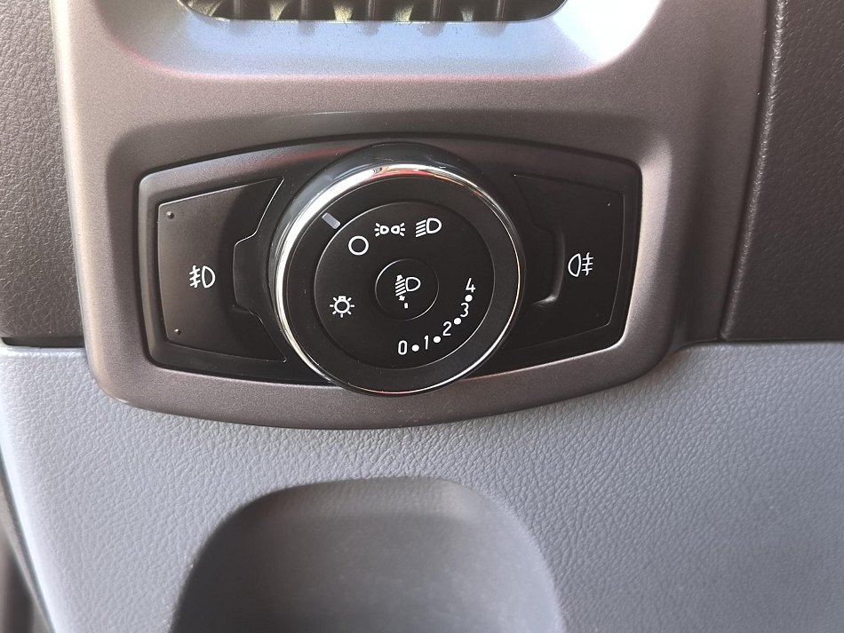 Ford Transit Custom 2.0TDCi Trend 6míst