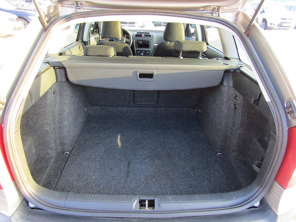 Škoda Octavia II 1.6 MPi 