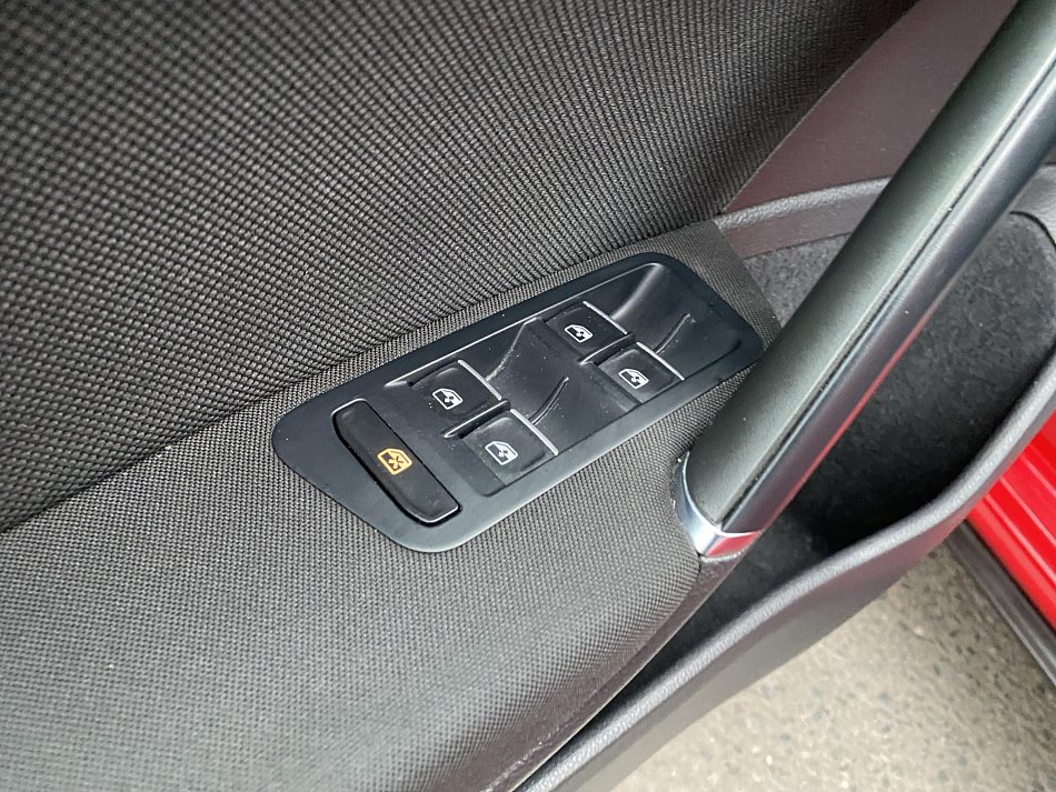 Volkswagen Golf 2.0 TSi GTi