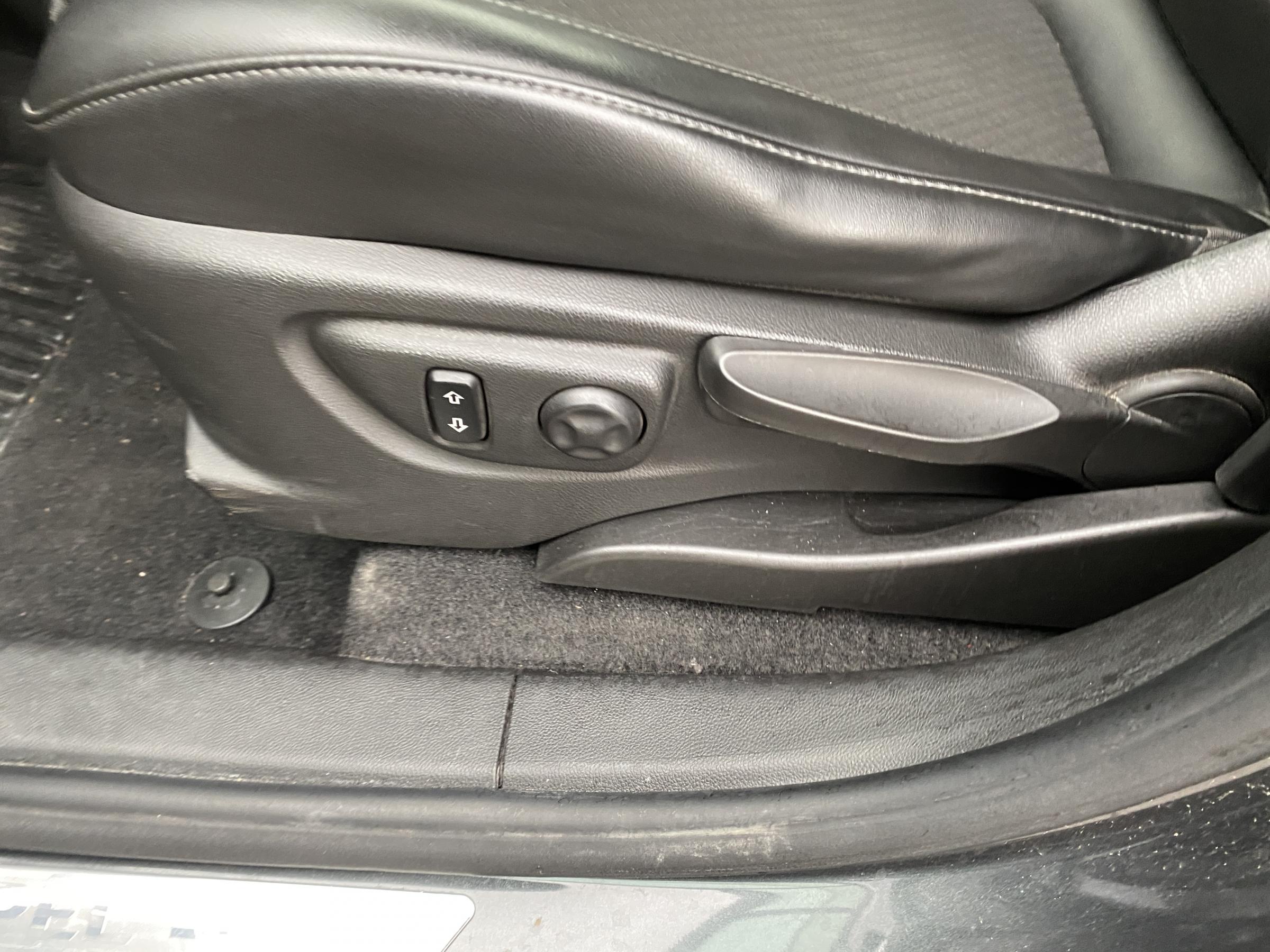 Opel Mokka, 2017 - pohled č. 14