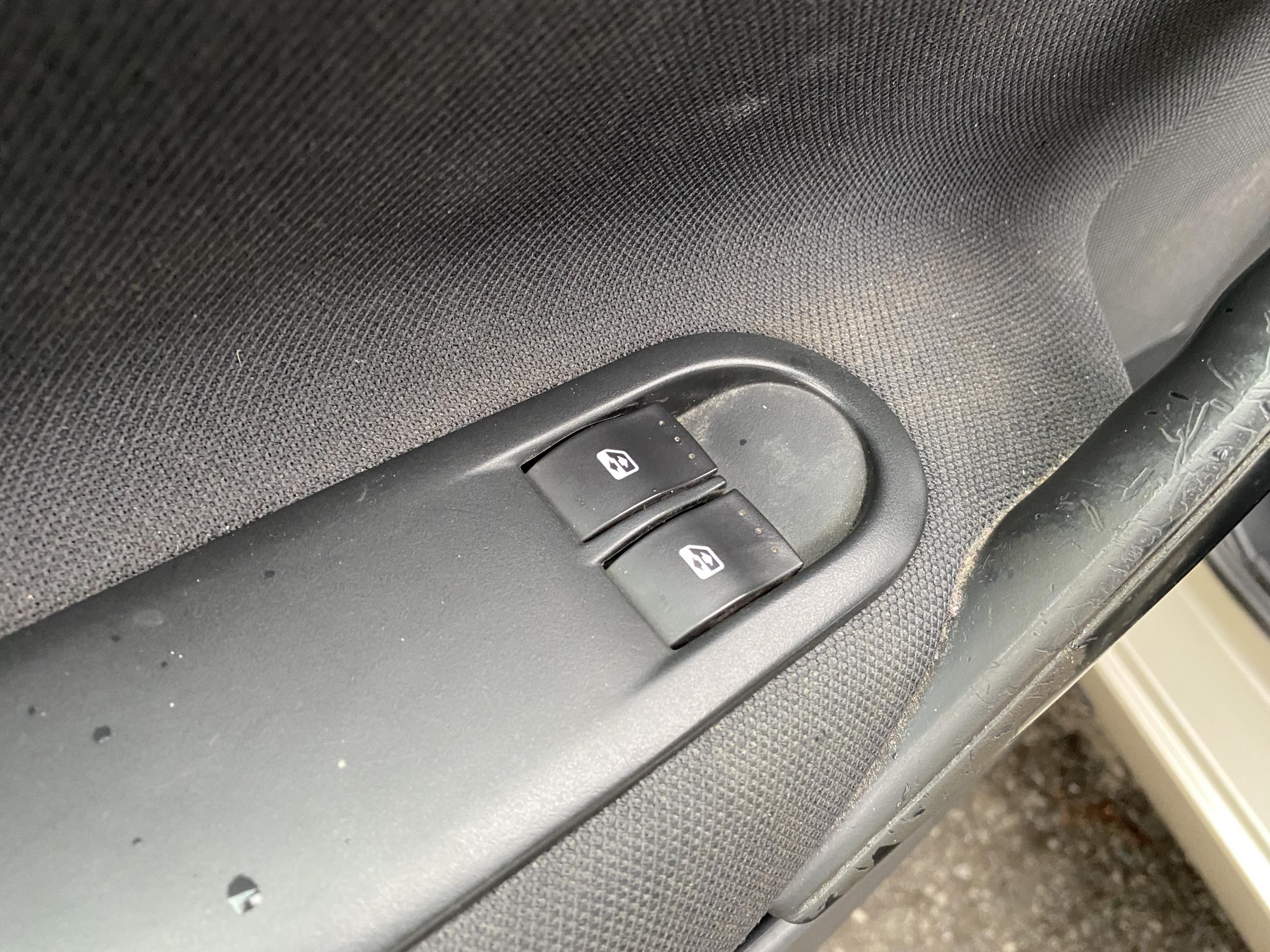 Renault Mégane, 2007 - pohled č. 13