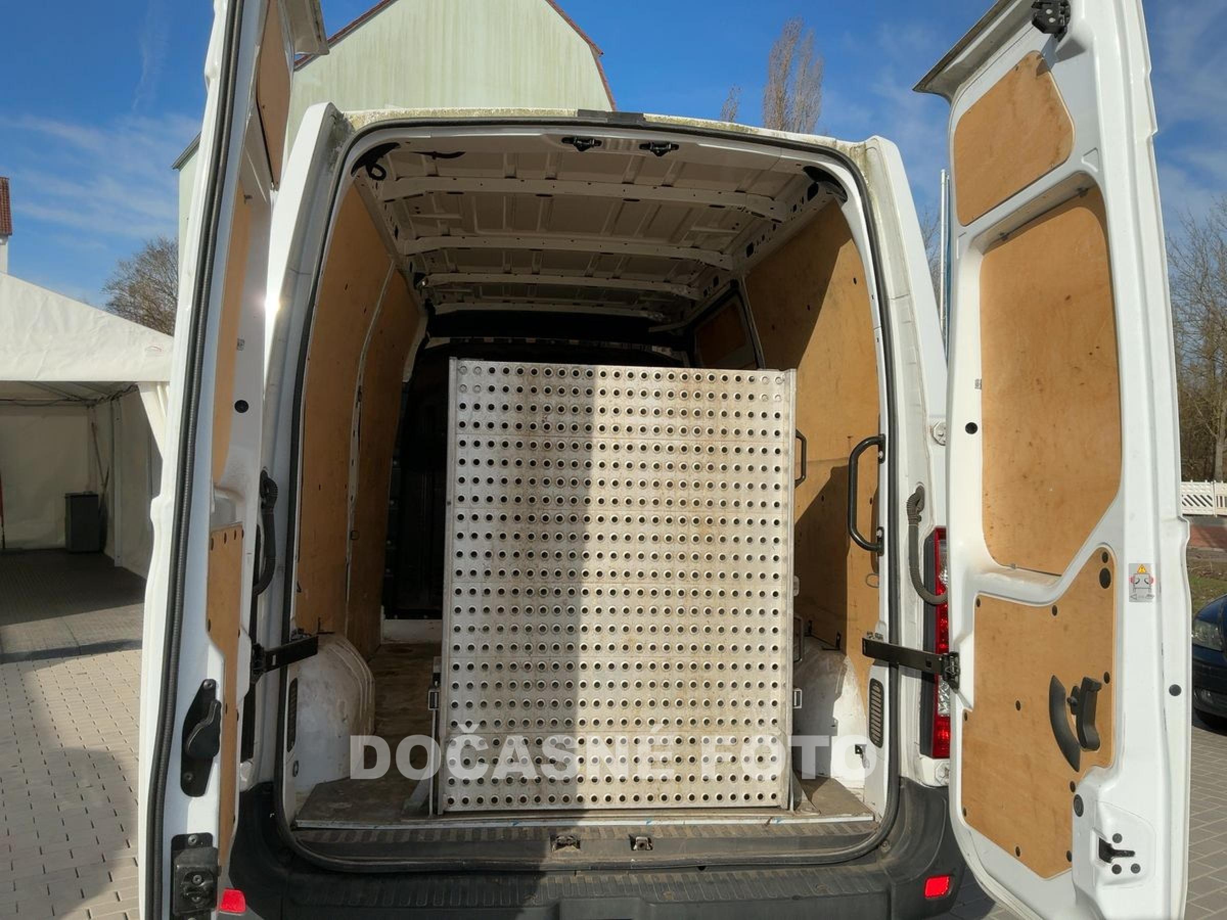 Renault Master, 2020 - pohled č. 5