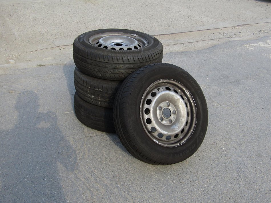 Volkswagen Golf 1.9 TDi 