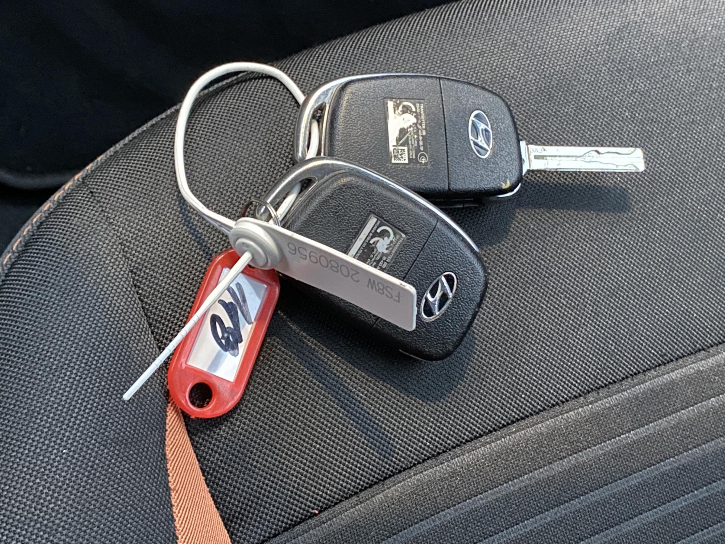 Hyundai i20, 2015 - pohled č. 16