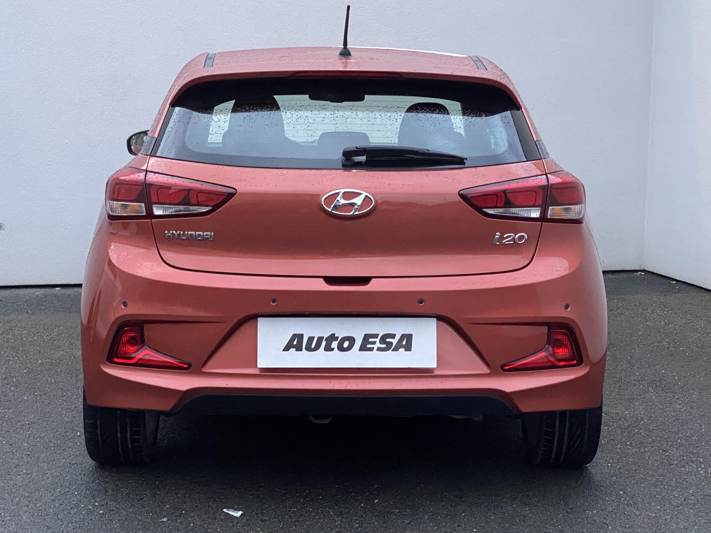 Hyundai i20, 2015 - pohled č. 5