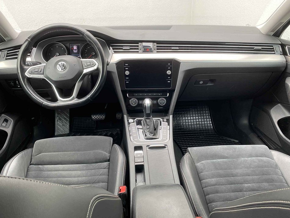 Volkswagen Passat 2.0TDi Elegance