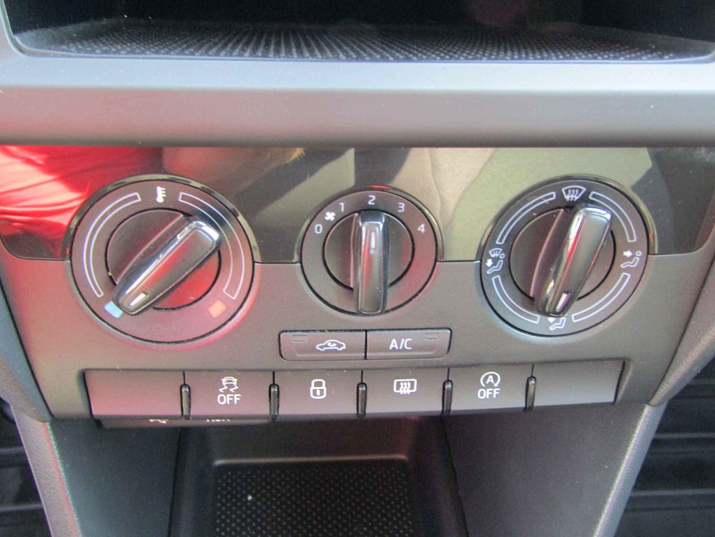 Škoda Rapid 1.0 TSi Active