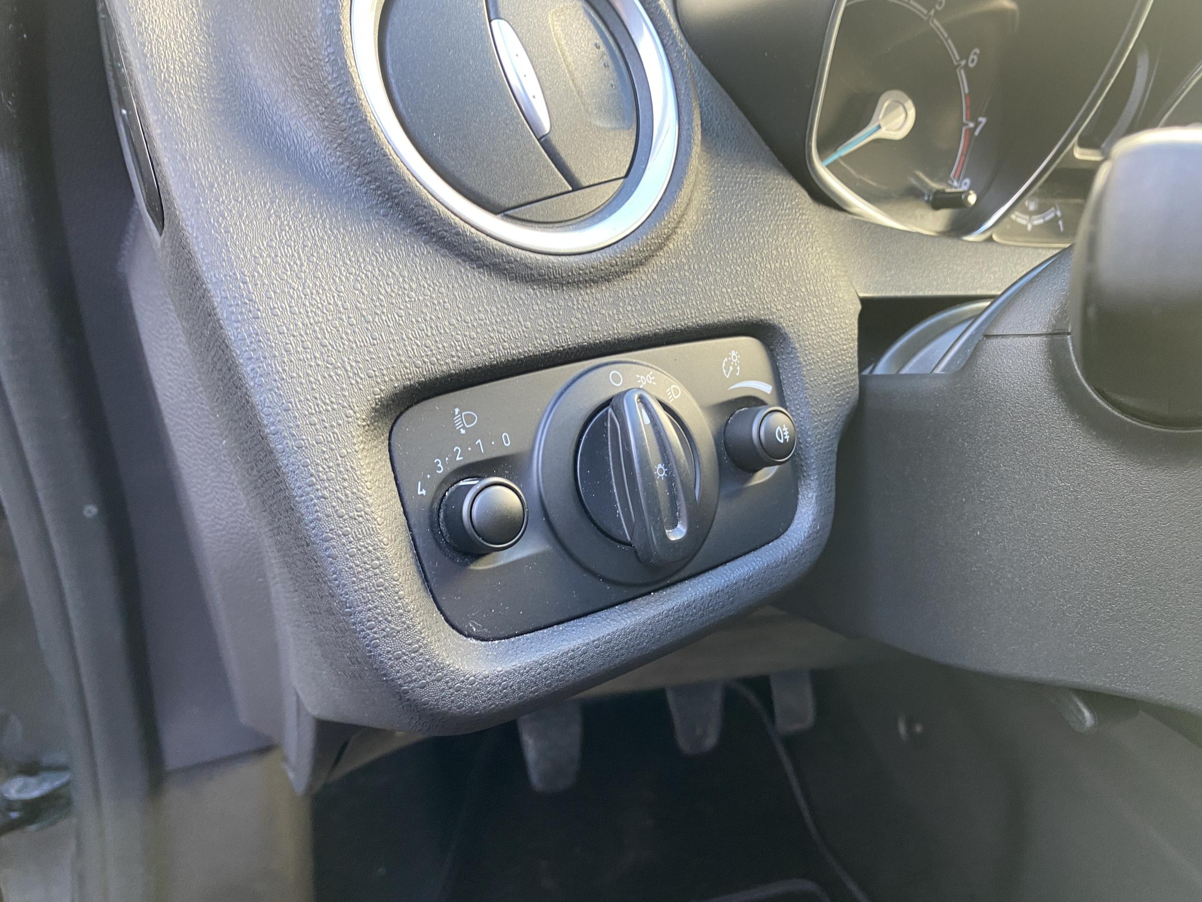 Ford Fiesta, 2016 - pohled č. 15