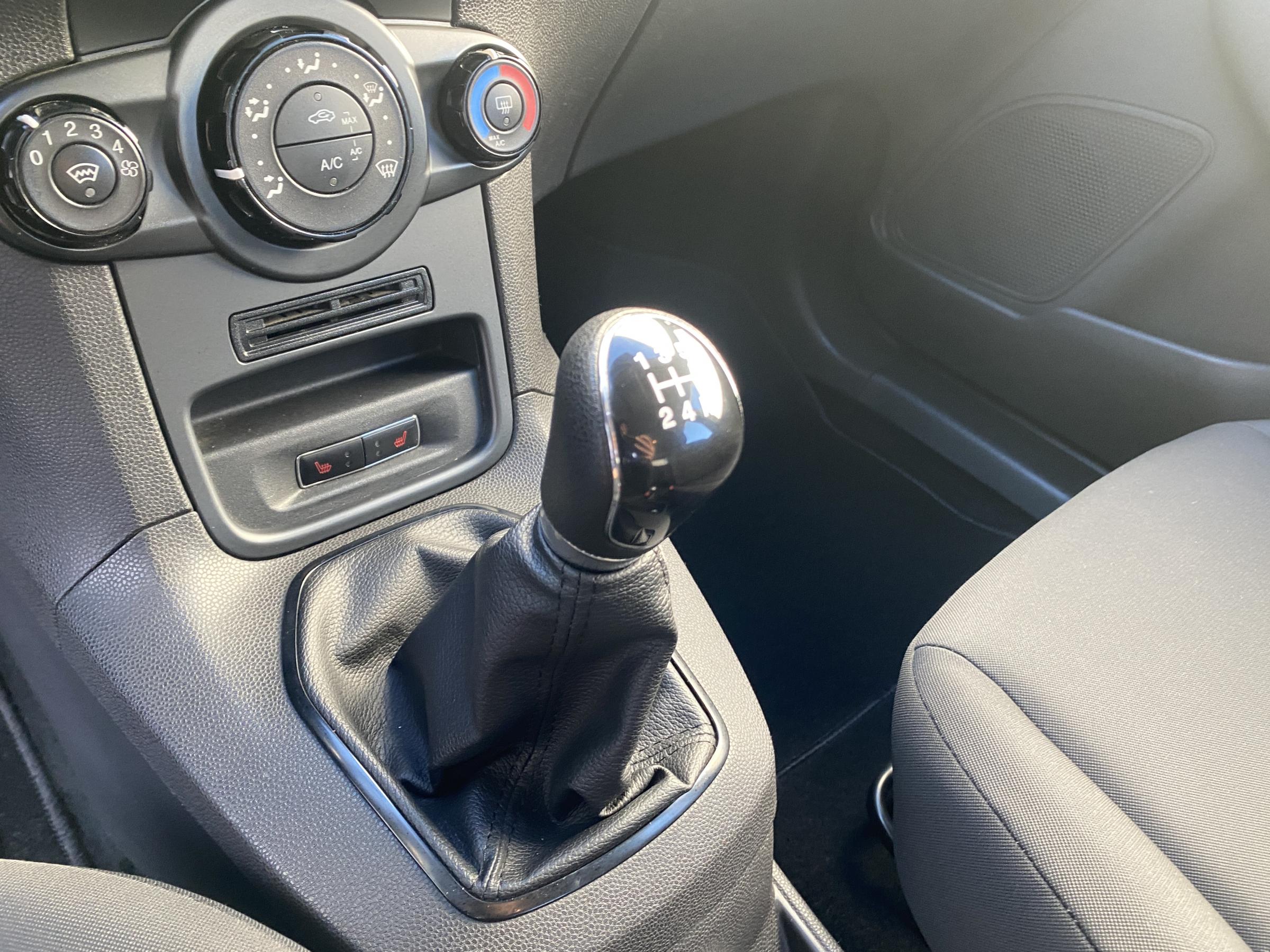 Ford Fiesta, 2016 - pohled č. 16