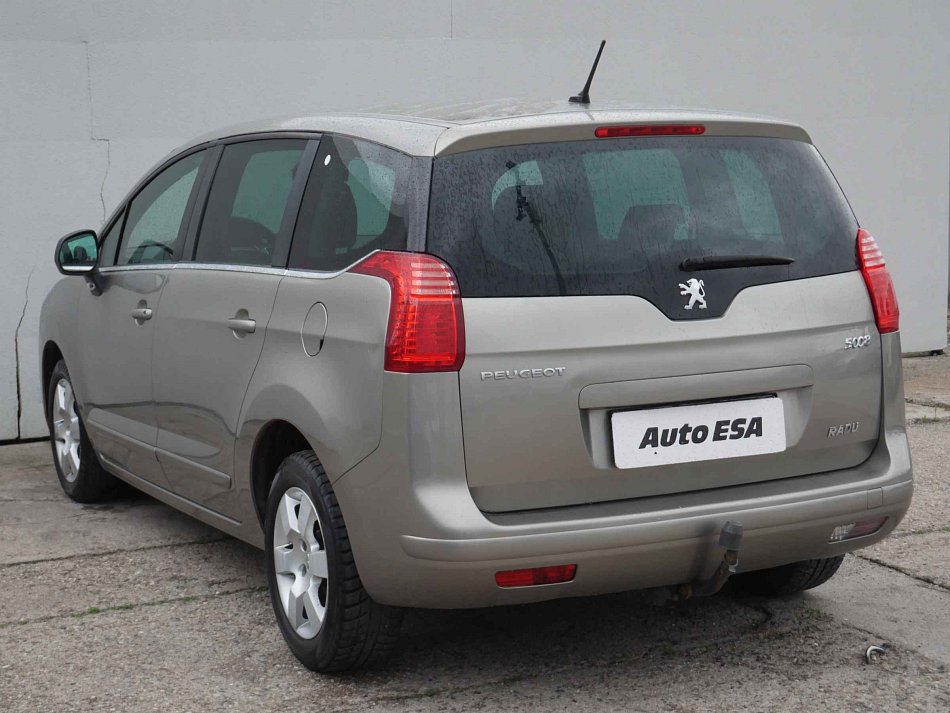 Peugeot 5008 1.6 i 