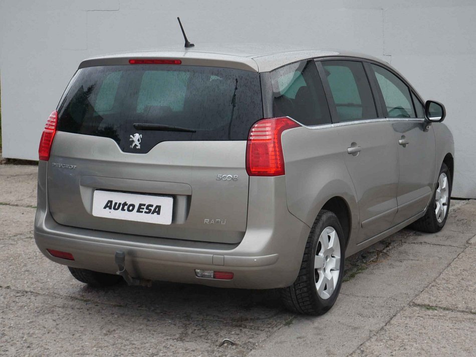 Peugeot 5008 1.6 i 