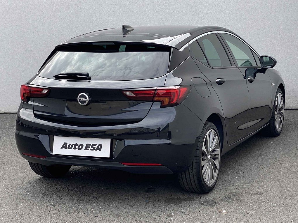 Opel Astra 1.4 SiDi Innovation