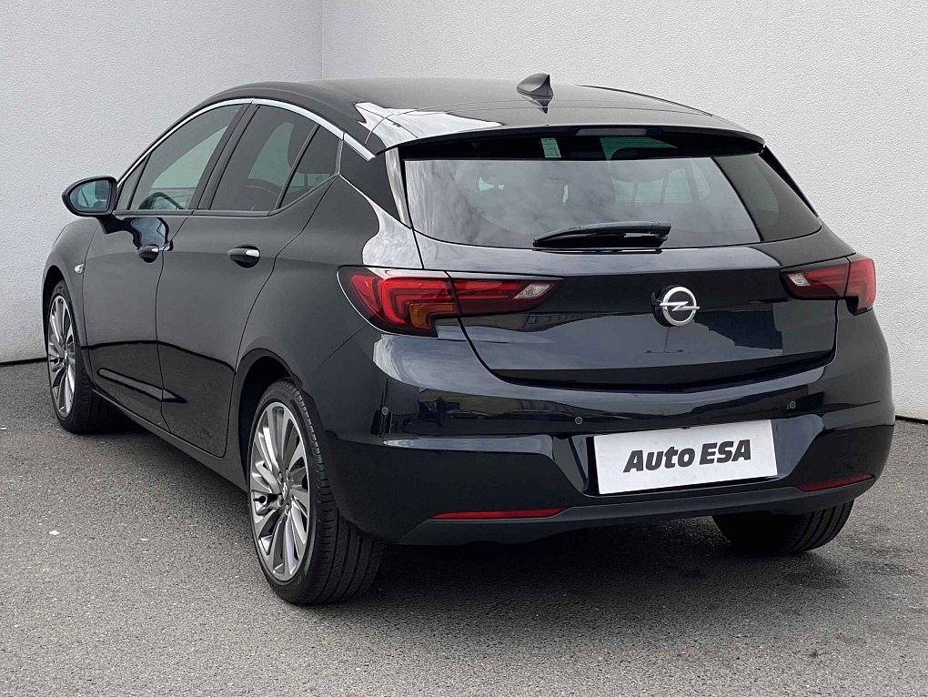 Opel Astra 1.4 SiDi Innovation