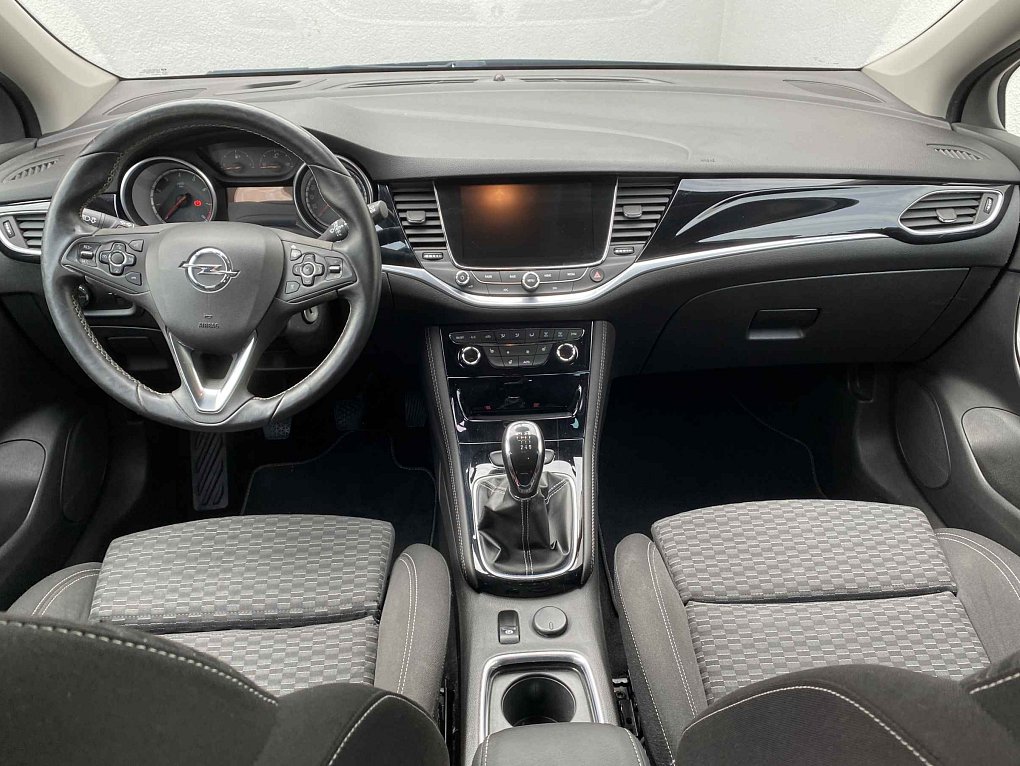 Opel Astra 1.4 SiDi Innovation
