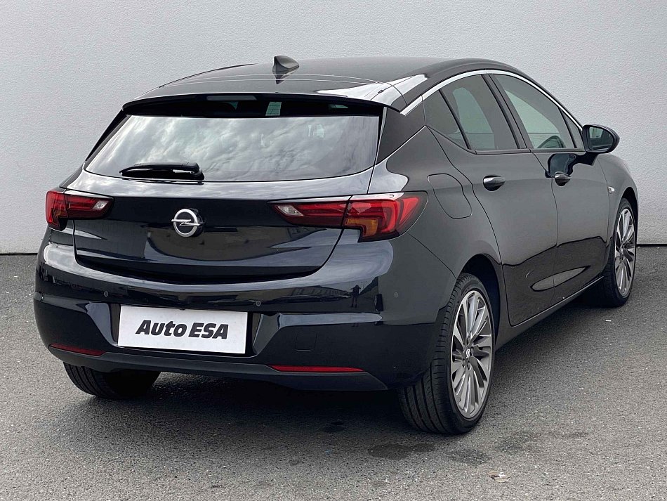 Opel Astra 1.4 SiDi Innovation