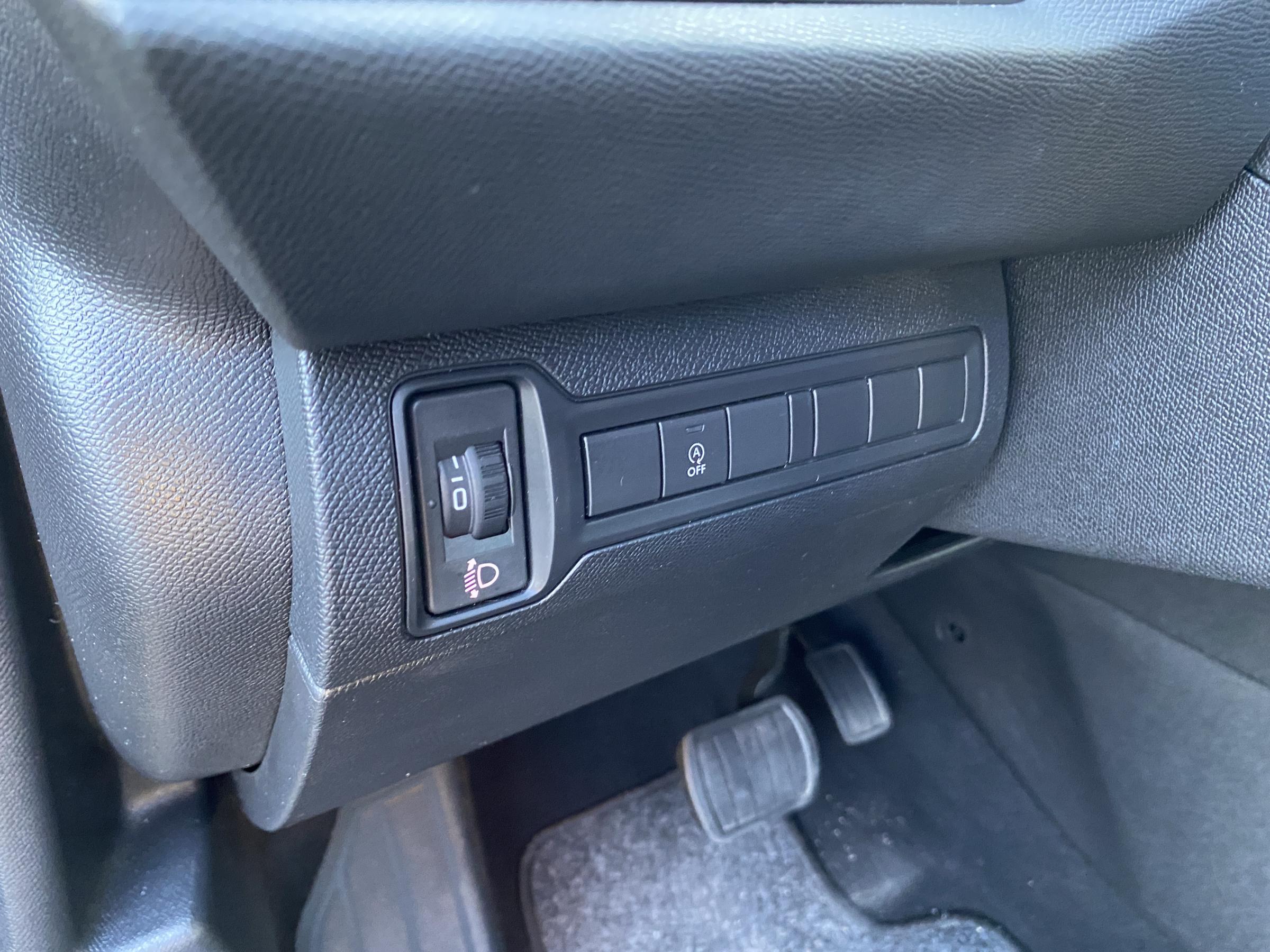 Peugeot 308, 2019 - pohled č. 17