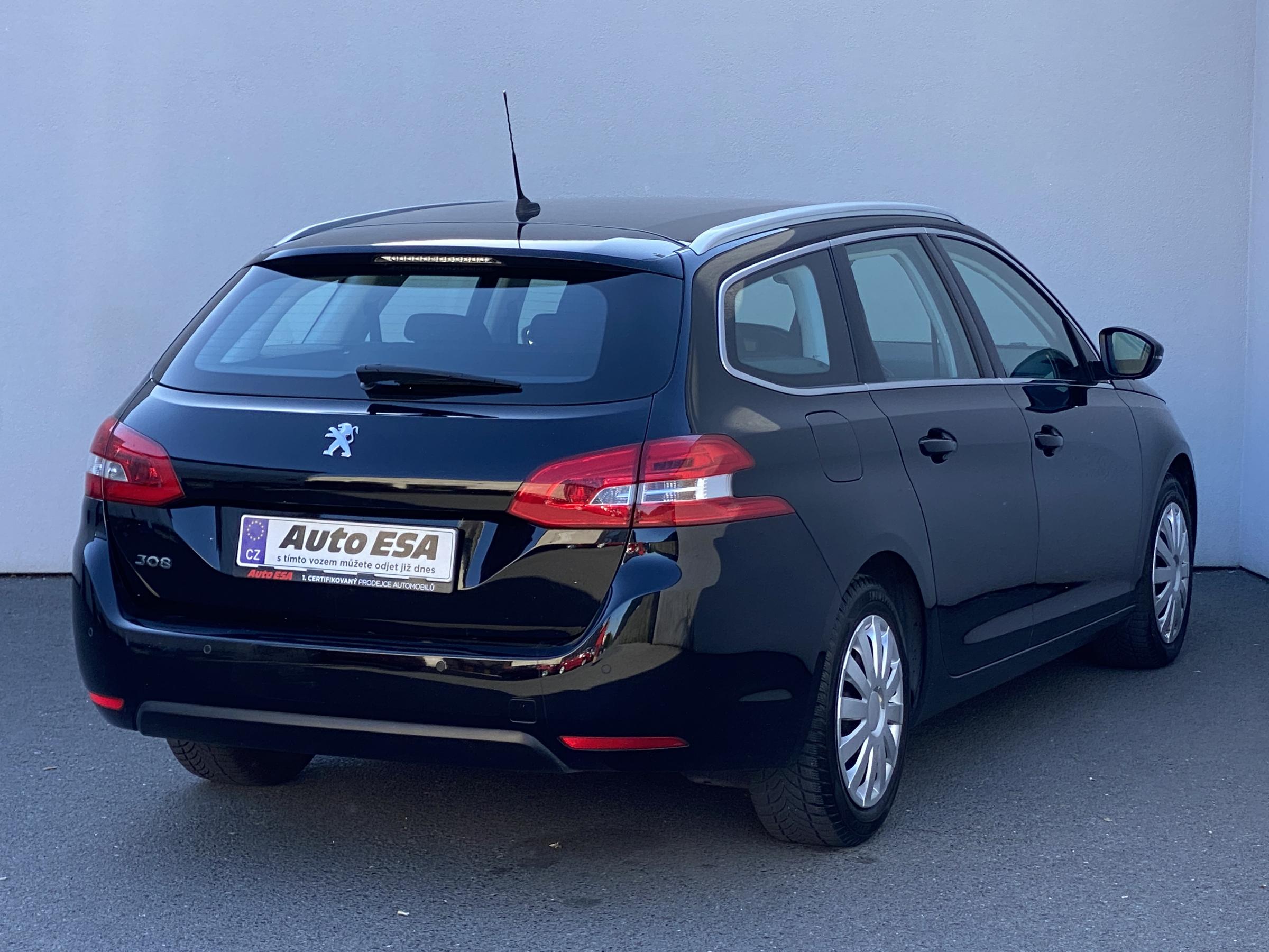 Peugeot 308, 2019 - pohled č. 4