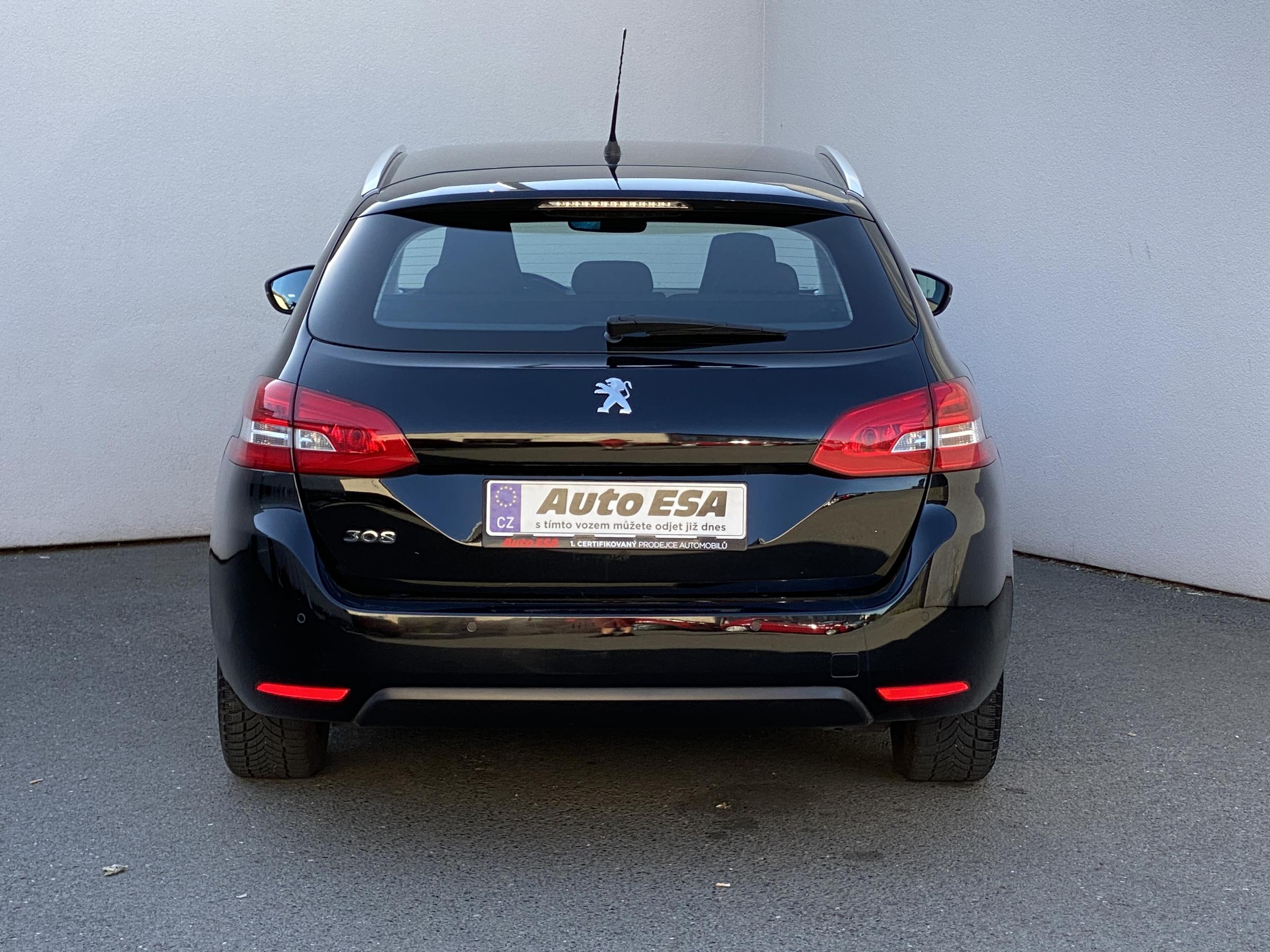 Peugeot 308, 2019 - pohled č. 5