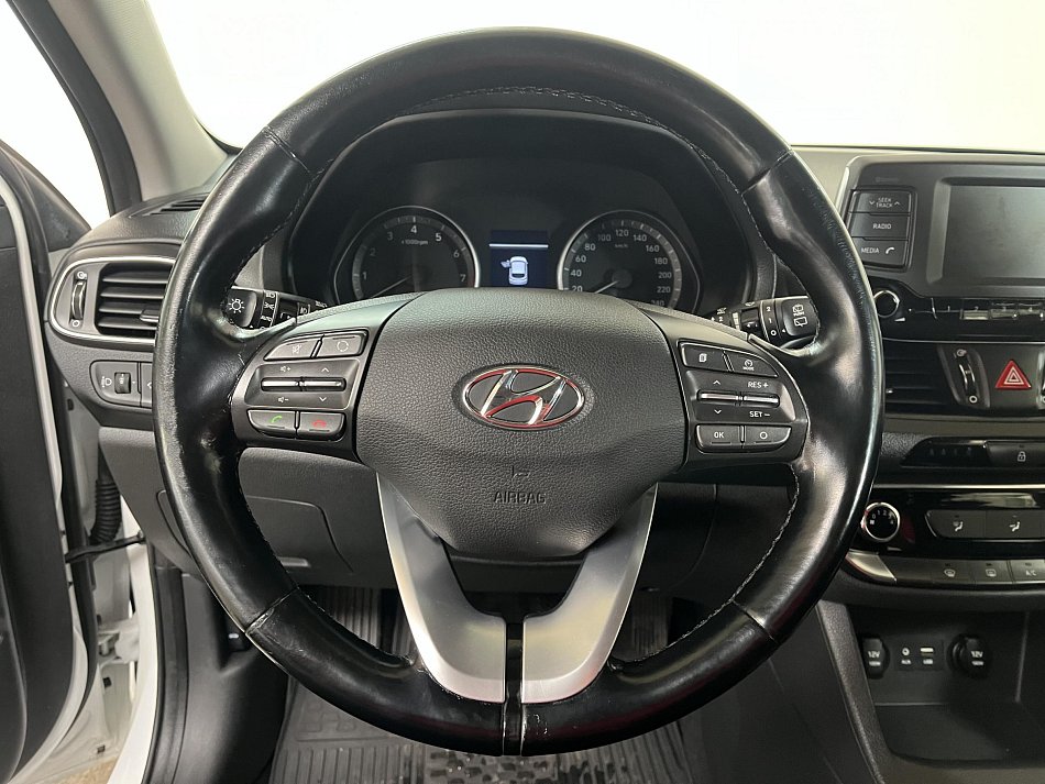 Hyundai I30 1.4 T-GDi Trikolor