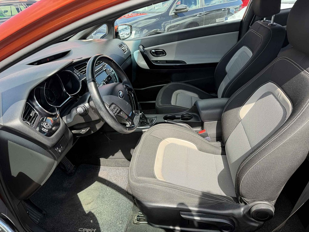 Kia Ceed 1.6GDi 