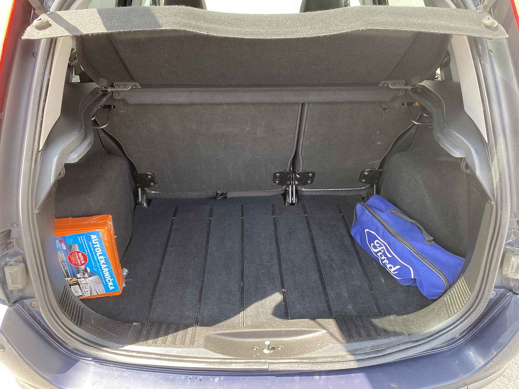 Ford Fusion 1.6i 